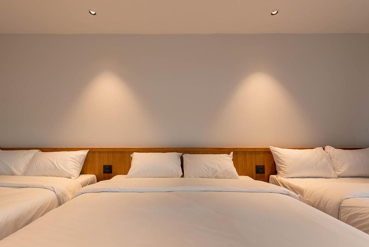 บ็อกซ์แพ็คเกอร์ ประตูน้ำ Hotel กรุงเทพมหานคร ภายนอก รูปภาพ