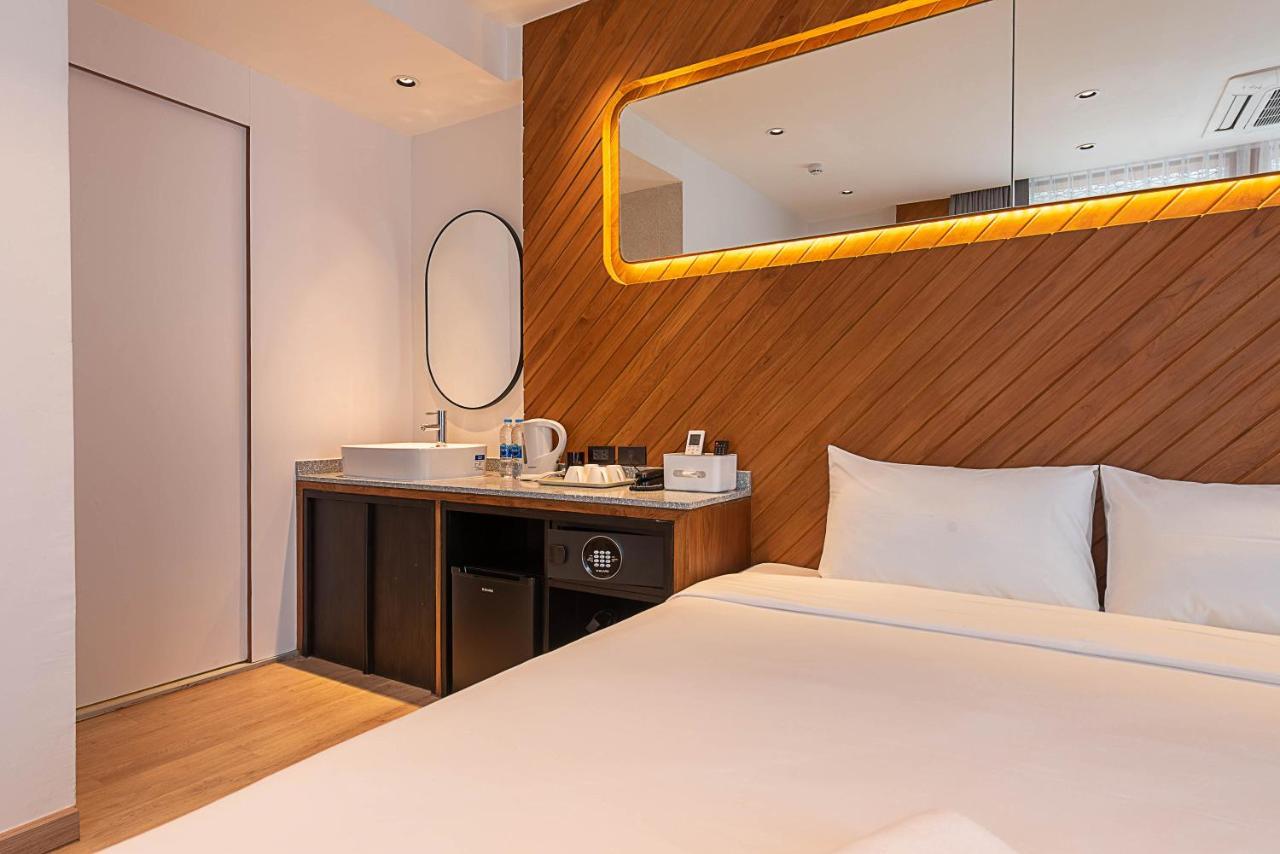 บ็อกซ์แพ็คเกอร์ ประตูน้ำ Hotel กรุงเทพมหานคร ภายนอก รูปภาพ